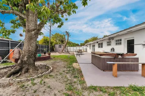 9750 SW 74th Street Miami FL 33173