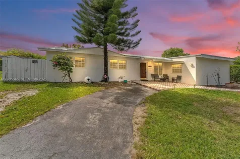 9750 SW 74th Street Miami FL 33173