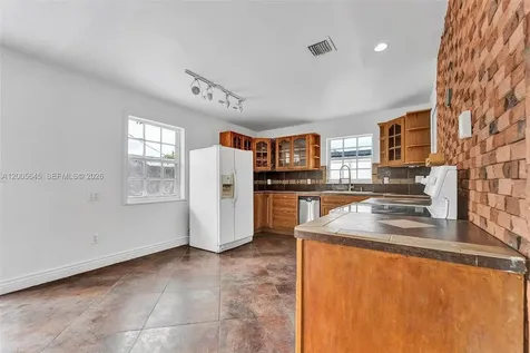 9750 SW 74th Street Miami FL 33173