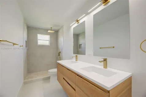 2143 Hacienda Terrace Weston FL 33327