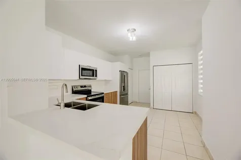 2143 Hacienda Terrace Weston FL 33327