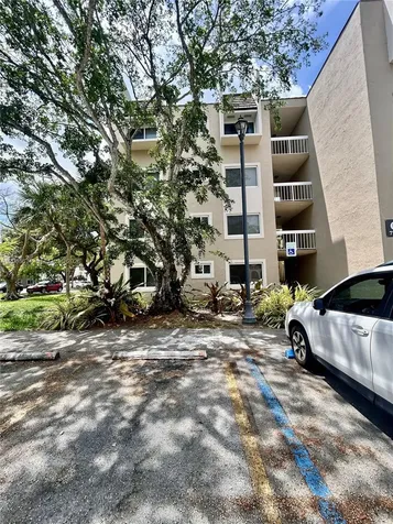7740 Camino Real Miami FL 33143