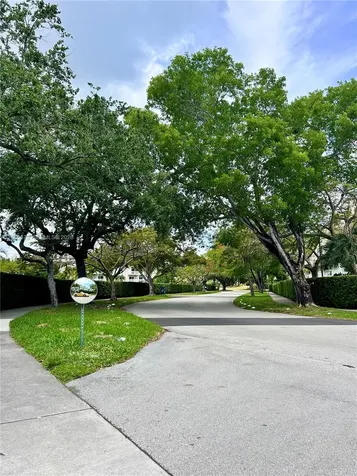 7740 Camino Real Miami FL 33143