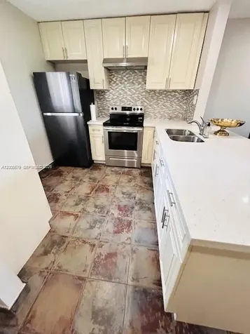 7740 Camino Real Miami FL 33143