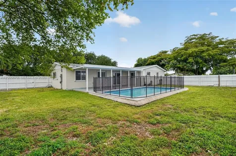 341 NW 15th Street Homestead FL 33030