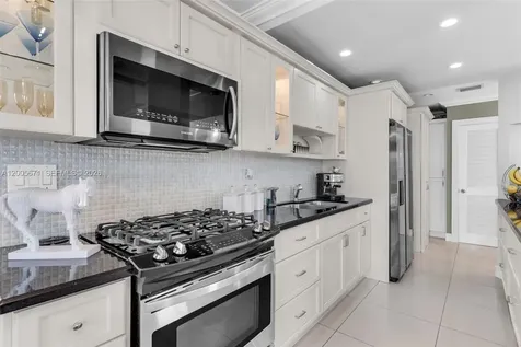 17932 NW 78th Avenue Hialeah FL 33015