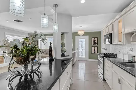 17932 NW 78th Avenue Hialeah FL 33015