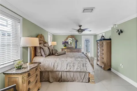 17932 NW 78th Avenue Hialeah FL 33015