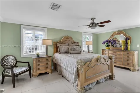 17932 NW 78th Avenue Hialeah FL 33015