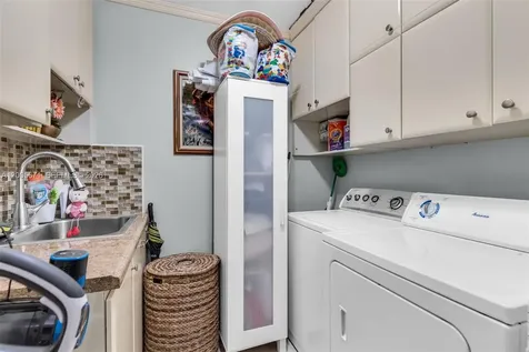 17932 NW 78th Avenue Hialeah FL 33015