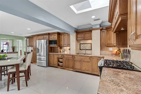 17932 NW 78th Avenue Hialeah FL 33015