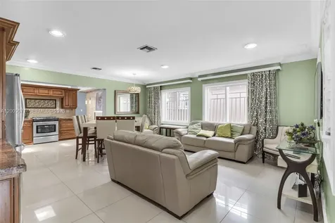 17932 NW 78th Avenue Hialeah FL 33015