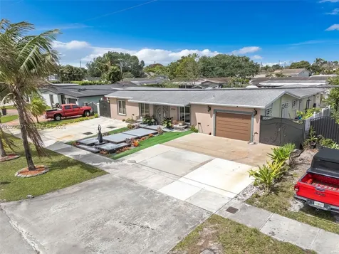 17932 NW 78th Avenue Hialeah FL 33015