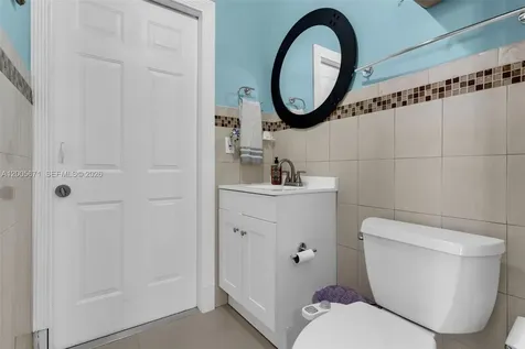 17932 NW 78th Avenue Hialeah FL 33015