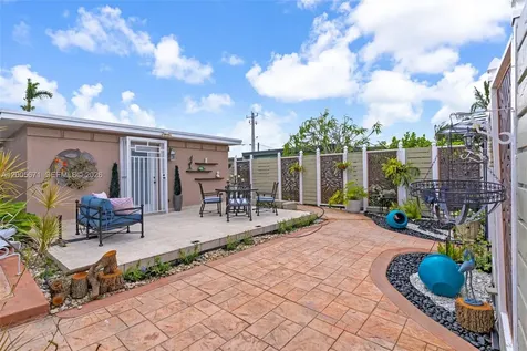 17932 NW 78th Avenue Hialeah FL 33015