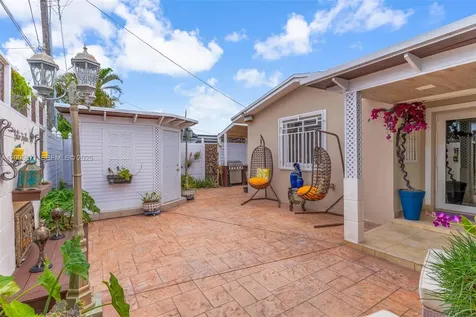 17932 NW 78th Avenue Hialeah FL 33015