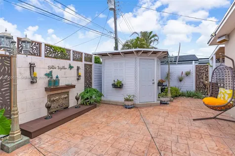 17932 NW 78th Avenue Hialeah FL 33015