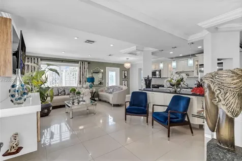 17932 NW 78th Avenue Hialeah FL 33015