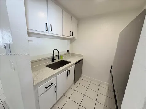 505 NE 30th Street Miami FL 33137