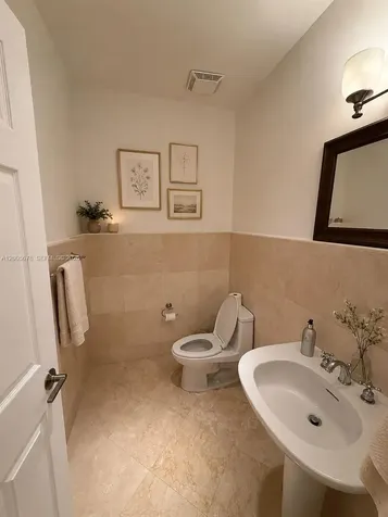 1237 Aduana Avenue Coral Gables FL 33146