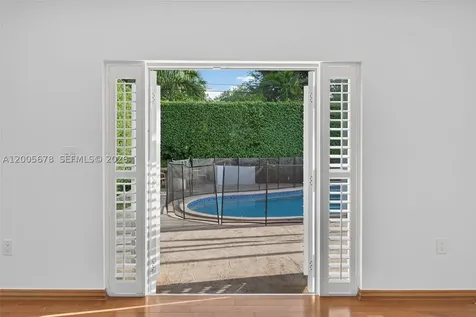 1237 Aduana Avenue Coral Gables FL 33146