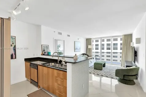 335 S Biscayne Bl Miami FL 33131