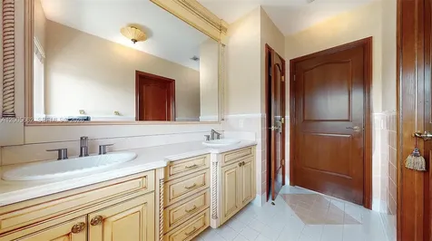 1131 Stillwater Drive Miami Beach FL 33141