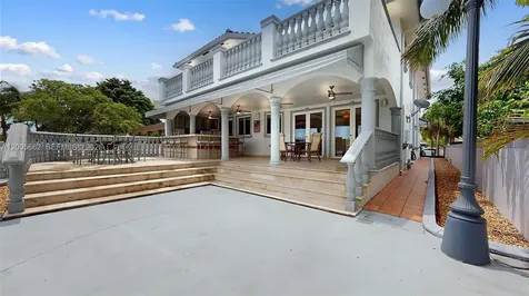 1131 Stillwater Drive Miami Beach FL 33141