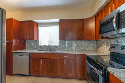 2890 Le Jeune Road Coral Gables FL 33134