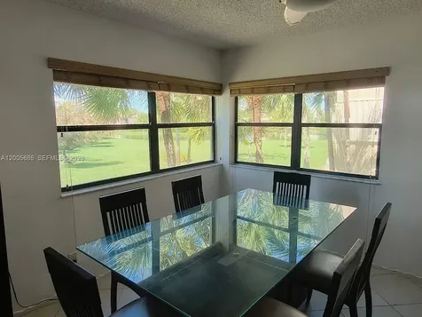 220 Lakeview Drive Weston FL 33326