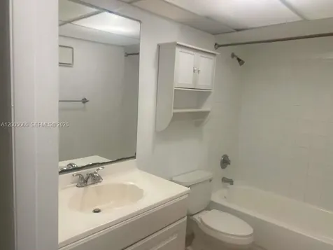 220 Lakeview Drive Weston FL 33326