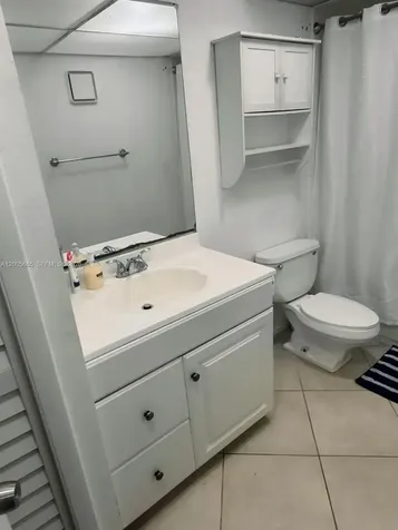 220 Lakeview Drive Weston FL 33326