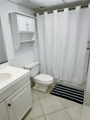 220 Lakeview Drive Weston FL 33326
