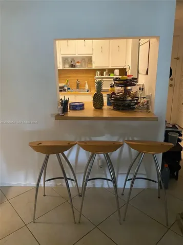220 Lakeview Drive Weston FL 33326