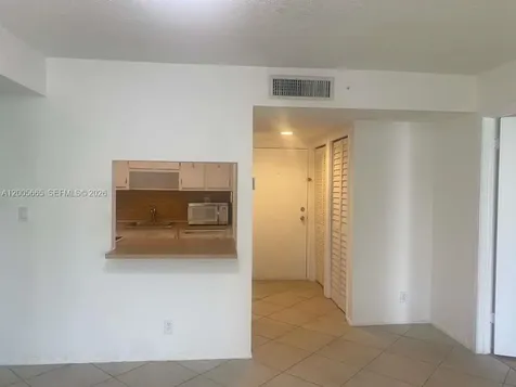 220 Lakeview Drive Weston FL 33326