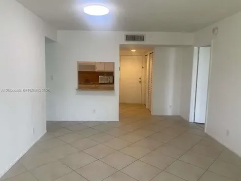 220 Lakeview Drive Weston FL 33326