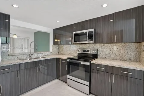 845 NW 91st Terrace Plantation FL 33324
