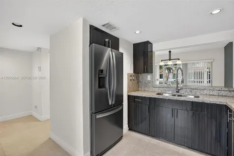 845 NW 91st Terrace Plantation FL 33324