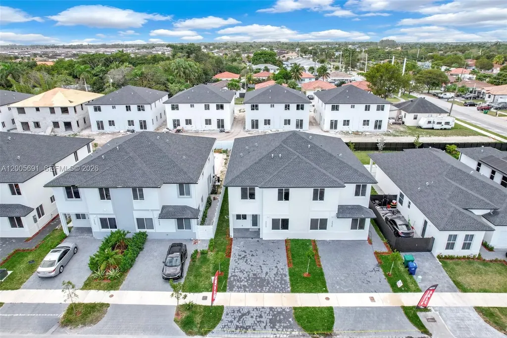 22555 SW 125th Avenue Miami FL 33170