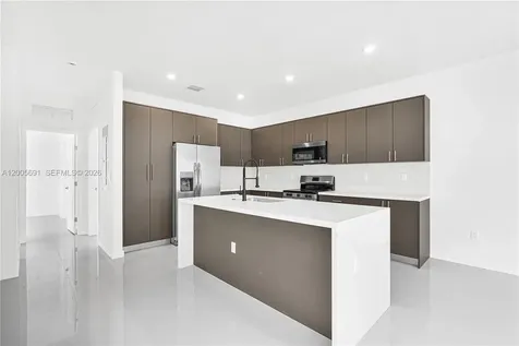 22555 SW 125th Avenue Miami FL 33170