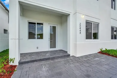22555 SW 125th Avenue Miami FL 33170