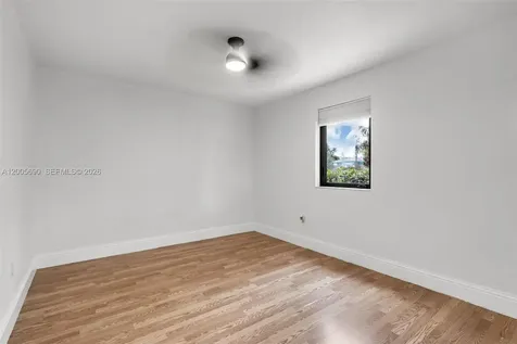944 SW 10th Avenue Miami FL 33130