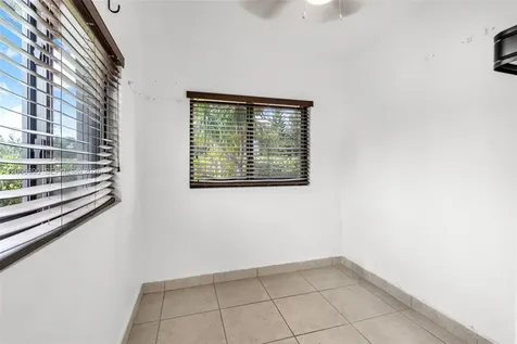 944 SW 10th Avenue Miami FL 33130