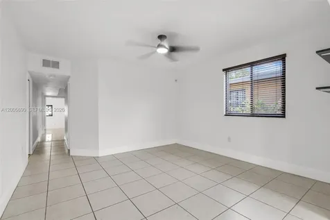 944 SW 10th Avenue Miami FL 33130