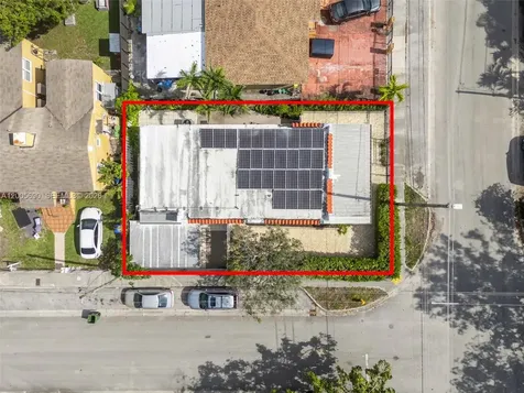 944 SW 10th Avenue Miami FL 33130