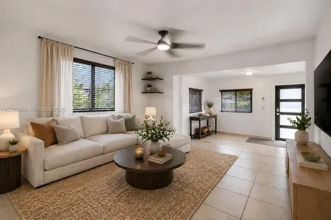 944 SW 10th Avenue Miami FL 33130