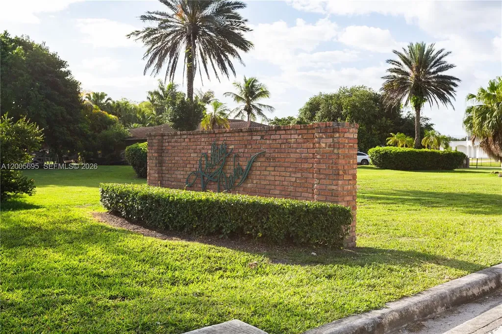 18100 SW 70th Place Southwest Ranches FL 33331
