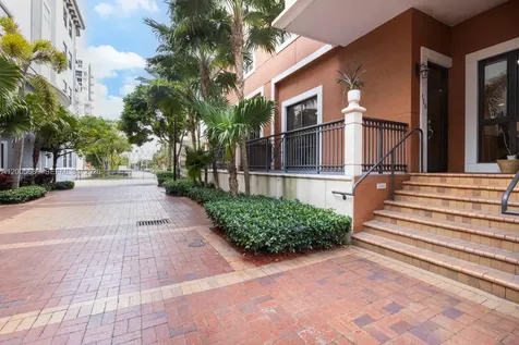 8390 SW 72nd Avenue Miami FL 33143