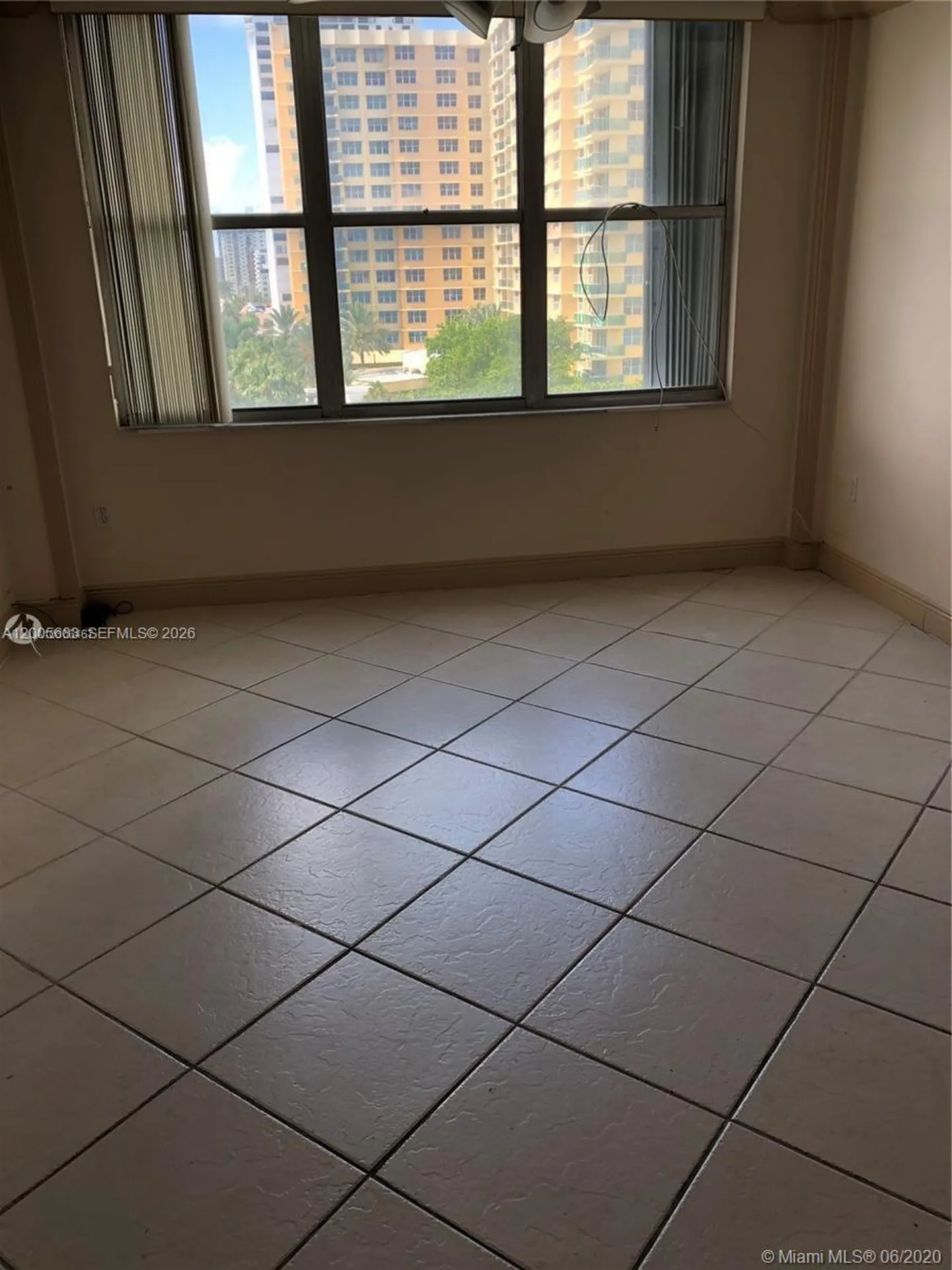 2751 S Ocean Drive Hollywood FL 33019