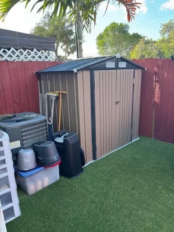 10720 NW 7th Street Miami FL 33172